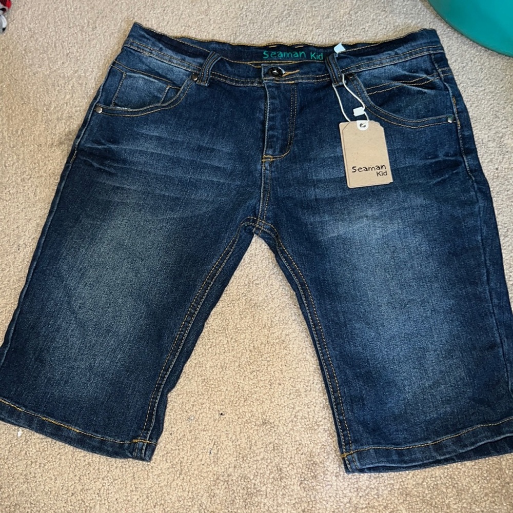 Kids knee shorts